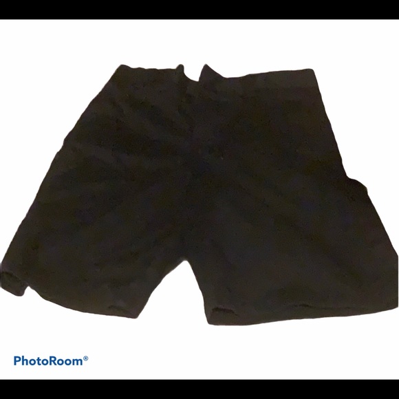 Black shorts - Picture 3 of 4